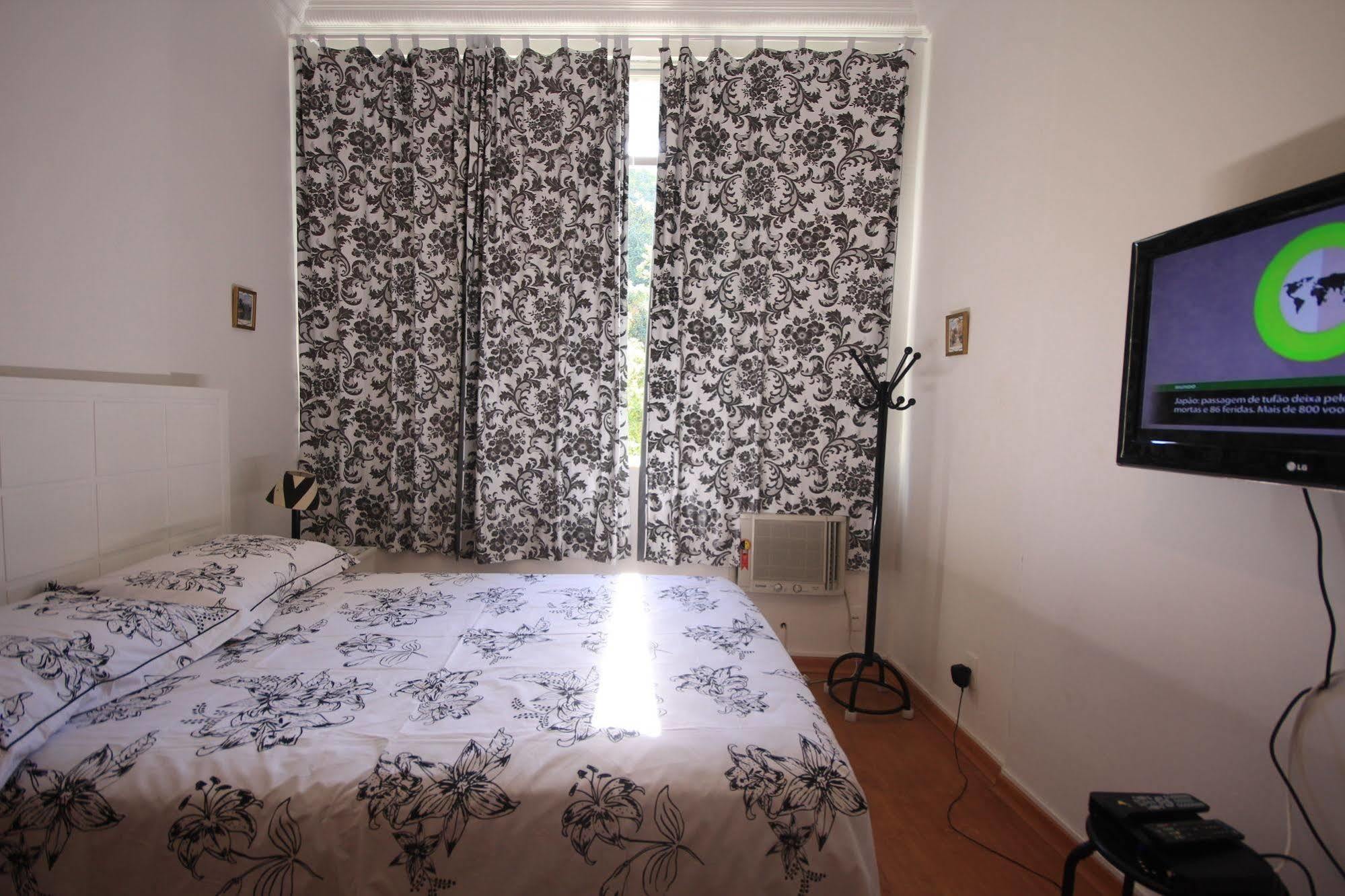 Ribeiro 612 Apartment *